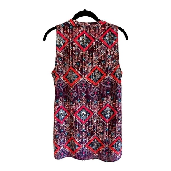 MAURICES, WOMENS AZTEC, MULTICOLOR DESIGN TOP. TIE FRONT WITH LONGER BACK.SIZE M - Picture 8 of 10